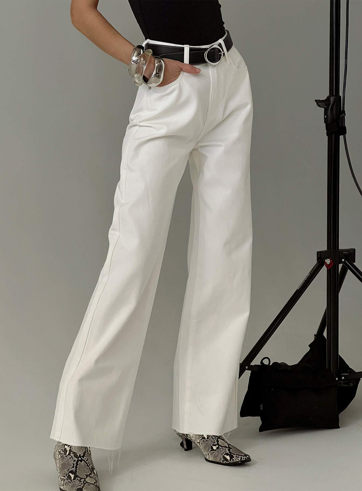 Henesey High Rise Straight Leg Jeans White Wash