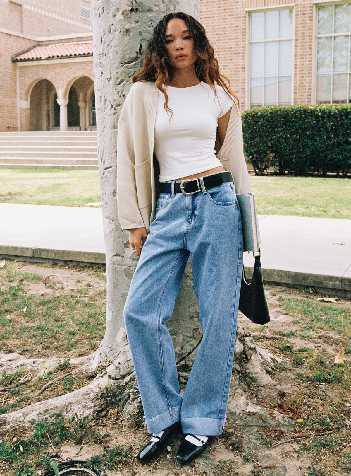 Ollie Mid Rise Straight Leg Jean Light Wash Denim