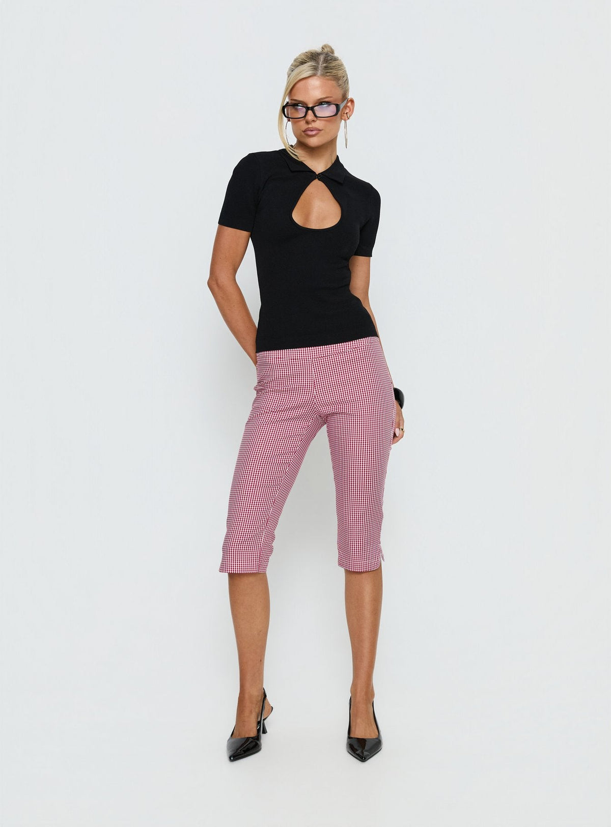 Rossie Capri Pants Red Gingham