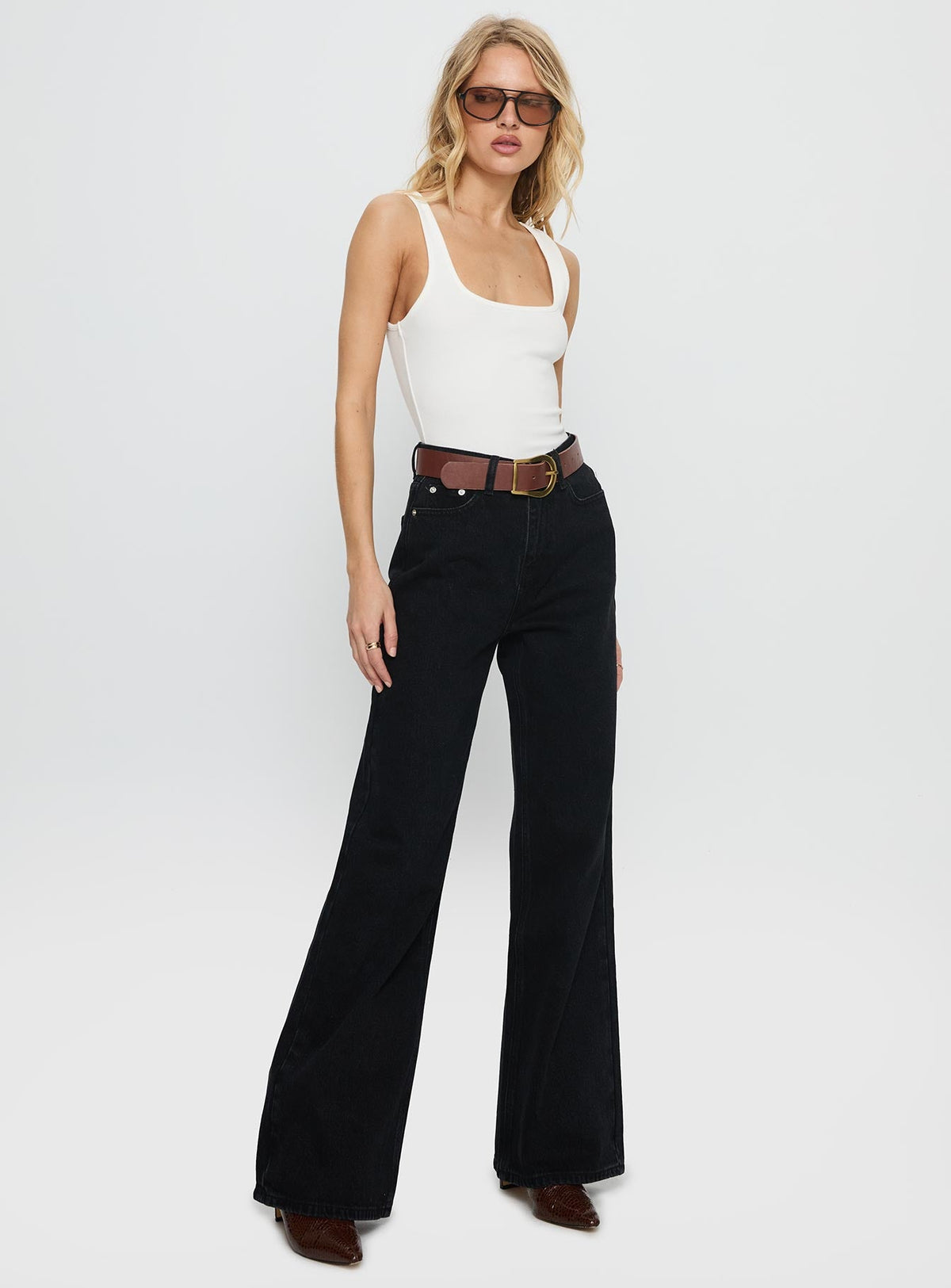 Maple Mid Rise Flare Washed Black