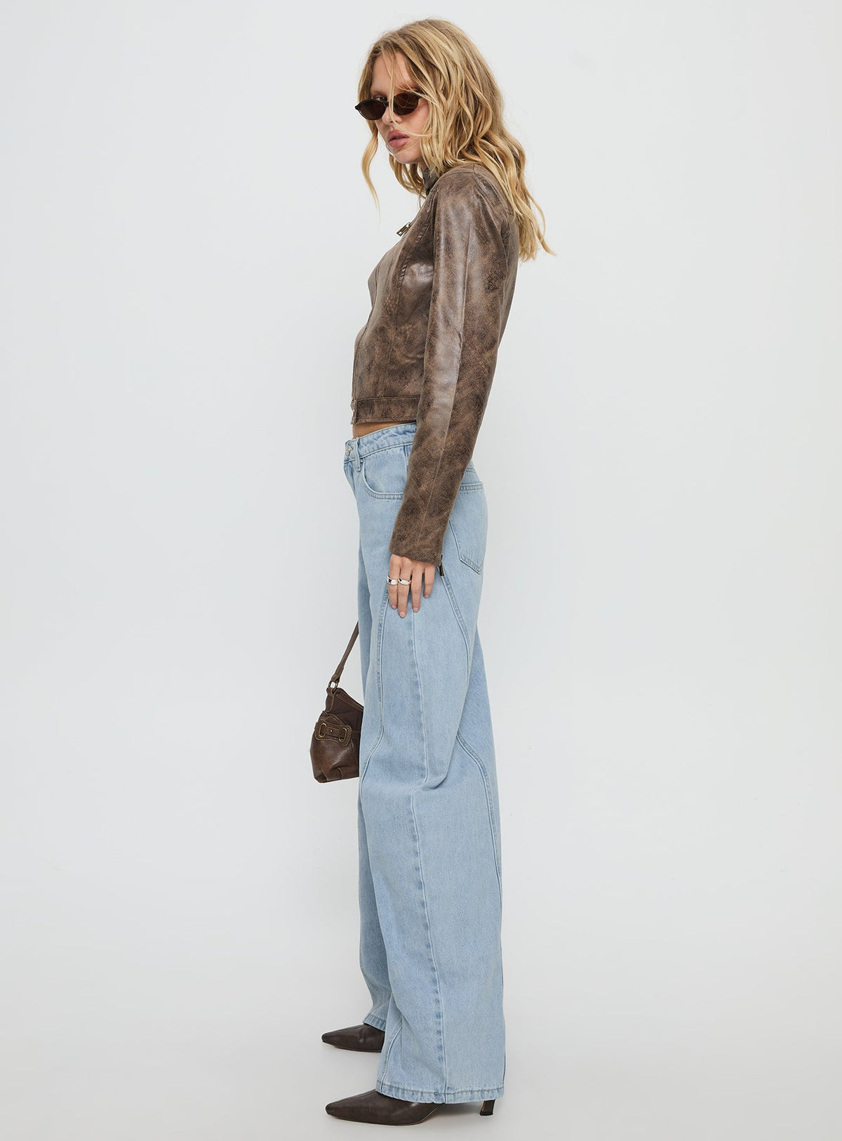 Lost Track Mid Rise Barrel Leg Jeans Ice Wash