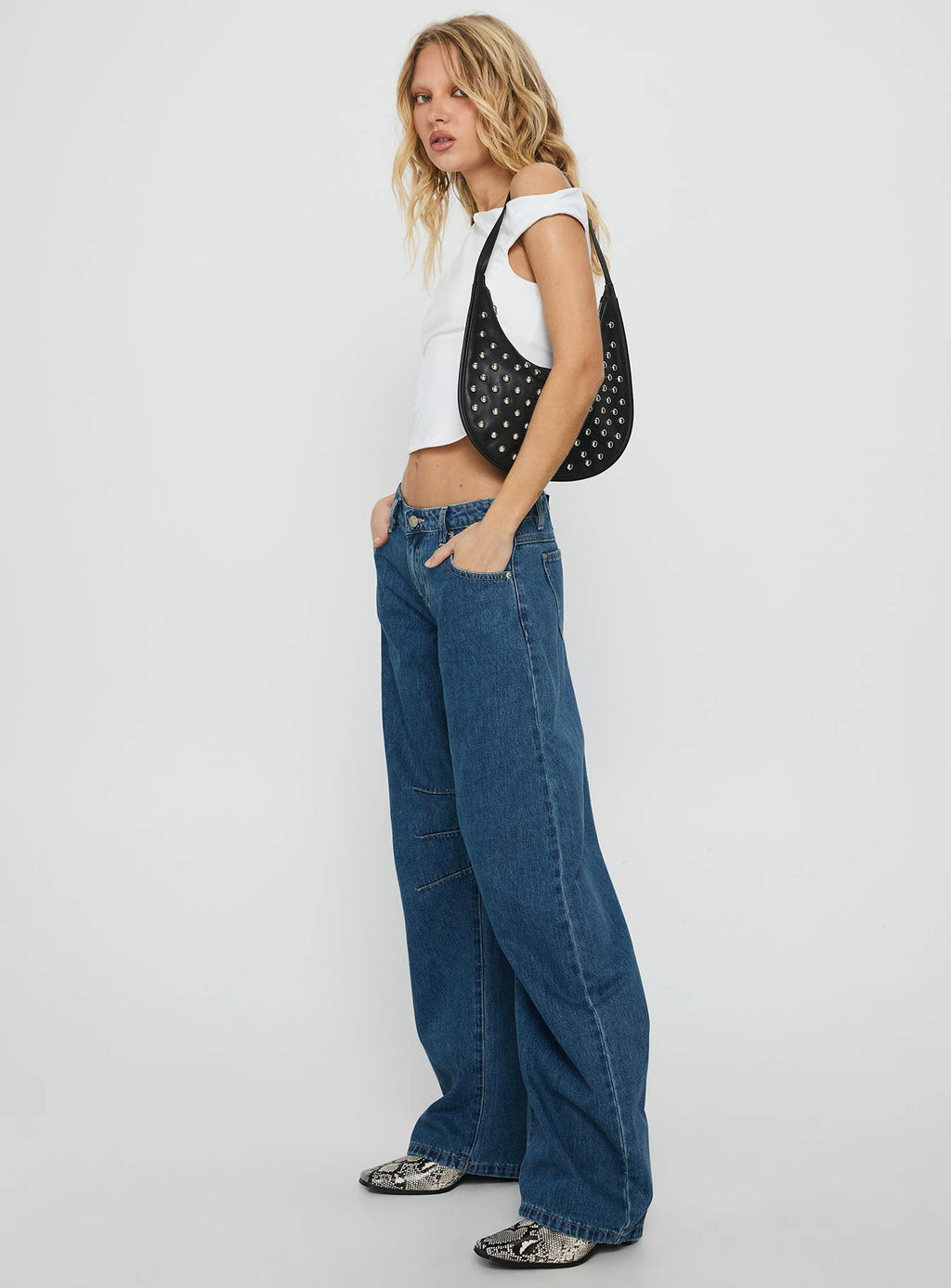 Tippie Low Rise Barrel Leg Jeans Mid Wash