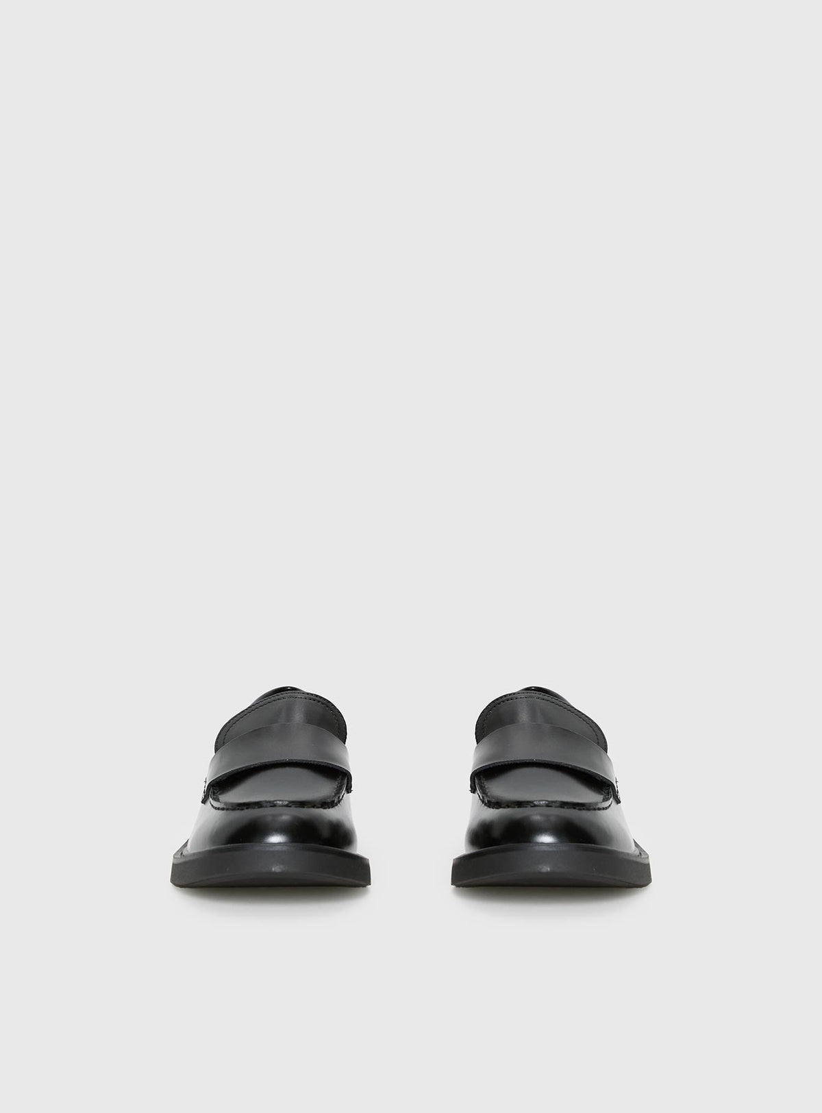 Windsor Smith Yearn Loafers Black