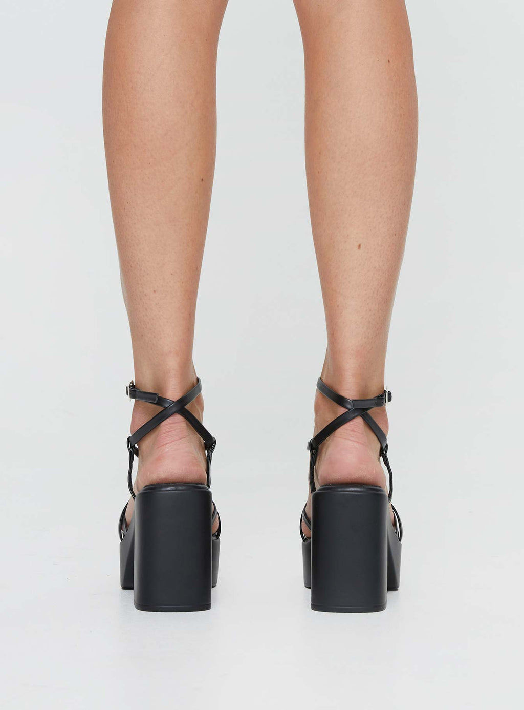 Therapy Daze Platform Heels Black