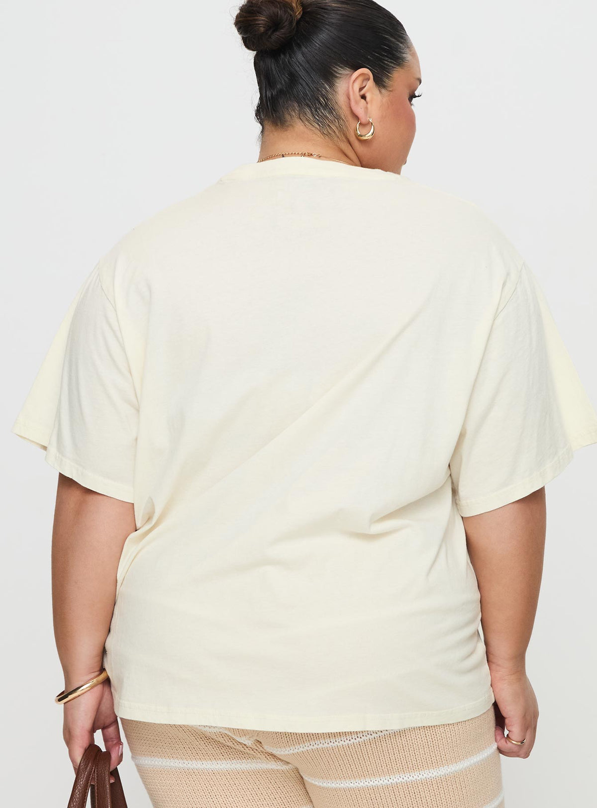 Local Produce Tee Cream Curve