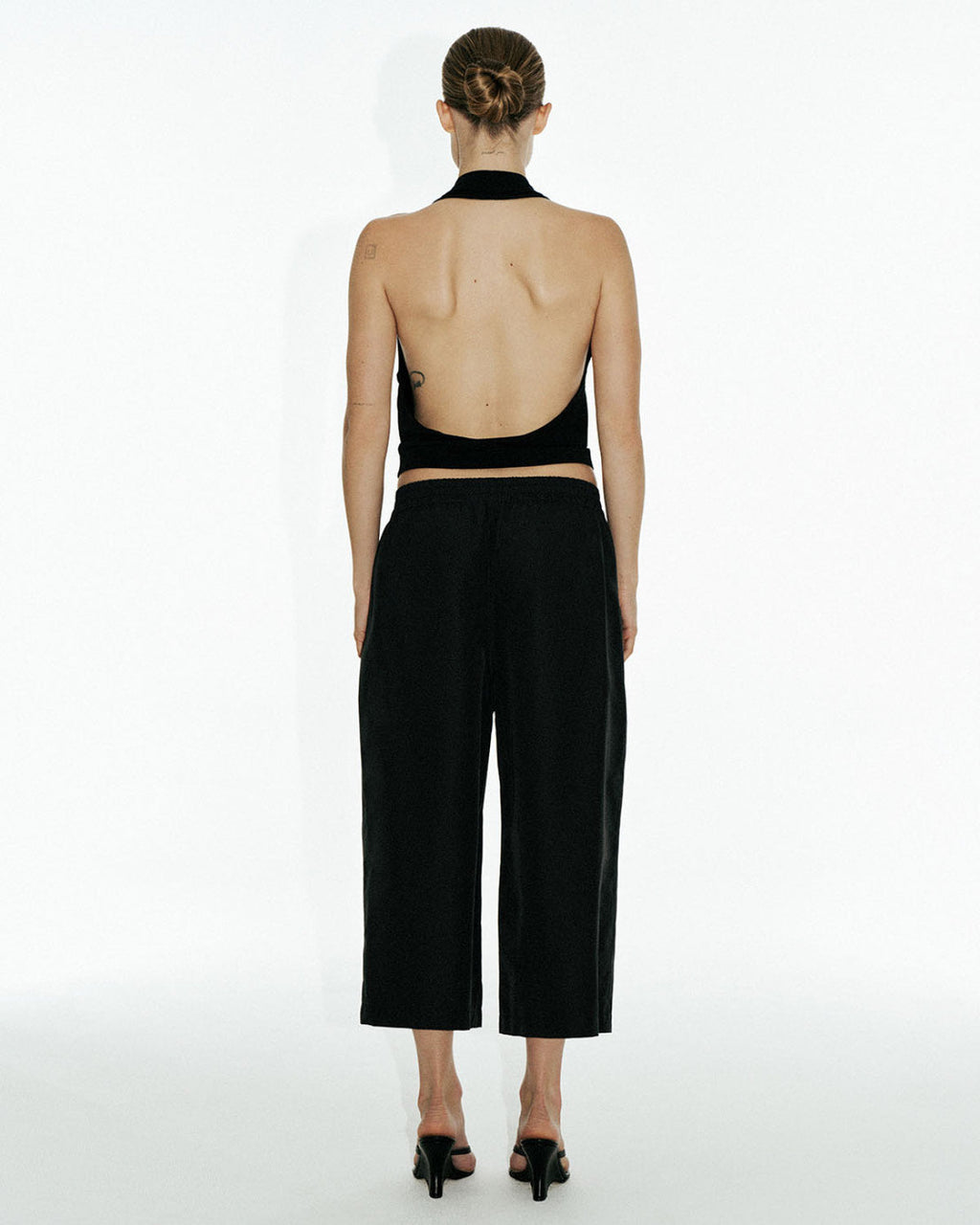 Crosswalk Halter | Black