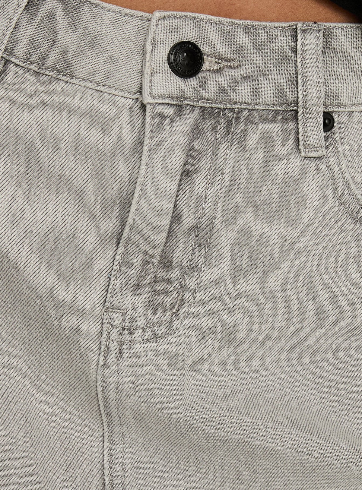 Nicolina Low Rise Denim Mini Skirt Washed Grey
