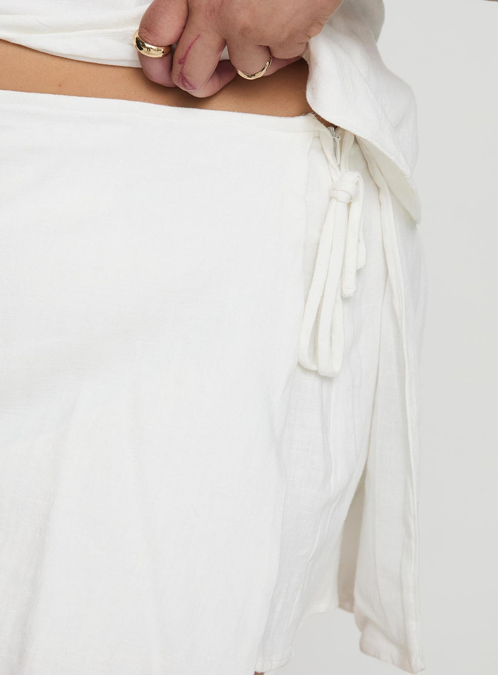 Gulliver Tie Side Mini Skort White Curve