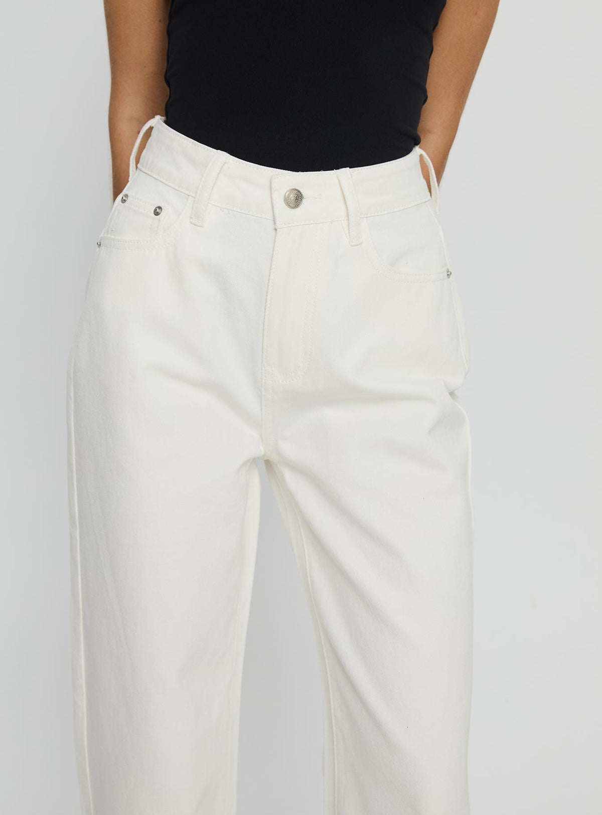 Henesey High Rise Straight Leg Jeans White Wash