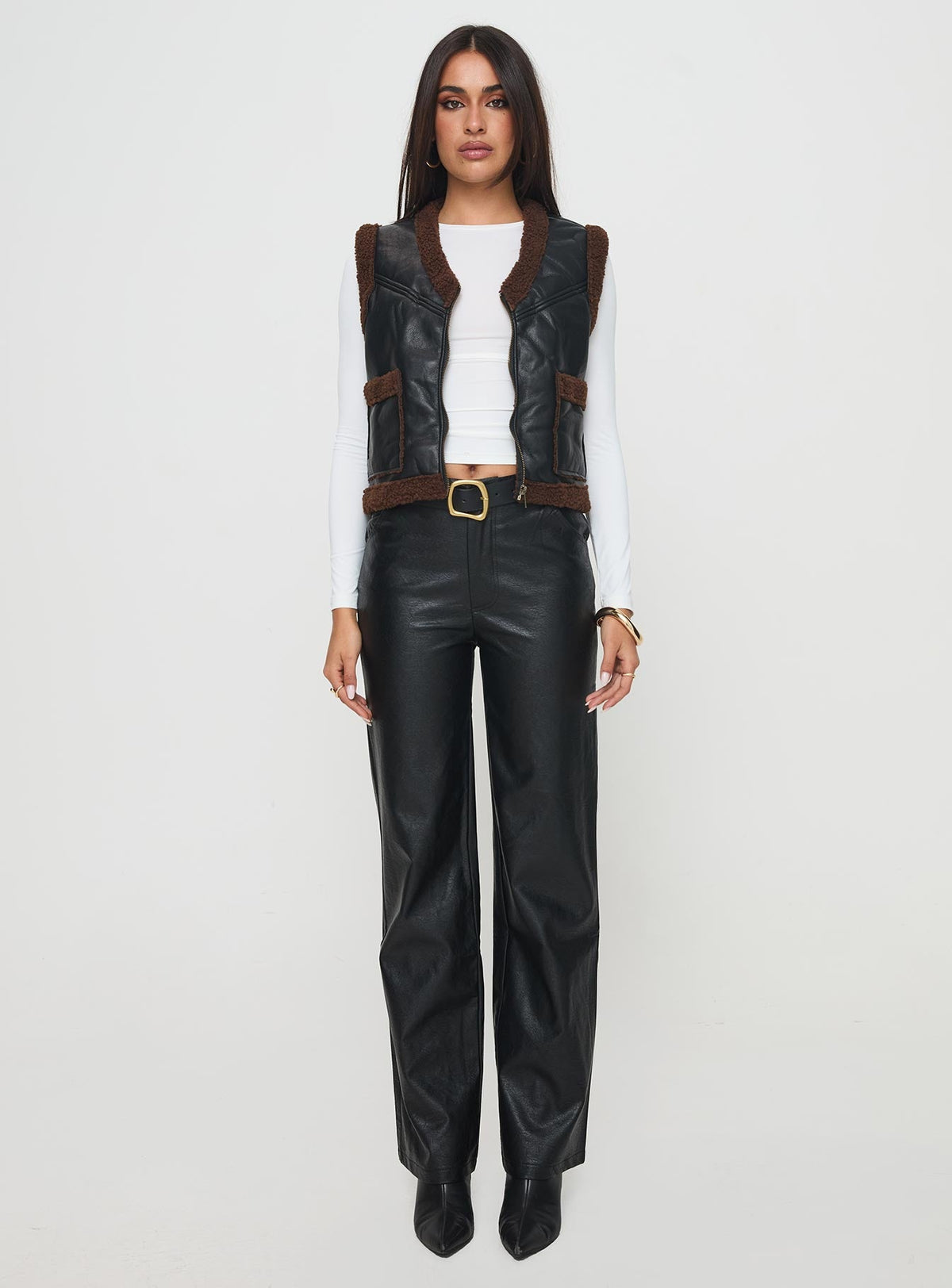 Henson Vest Black