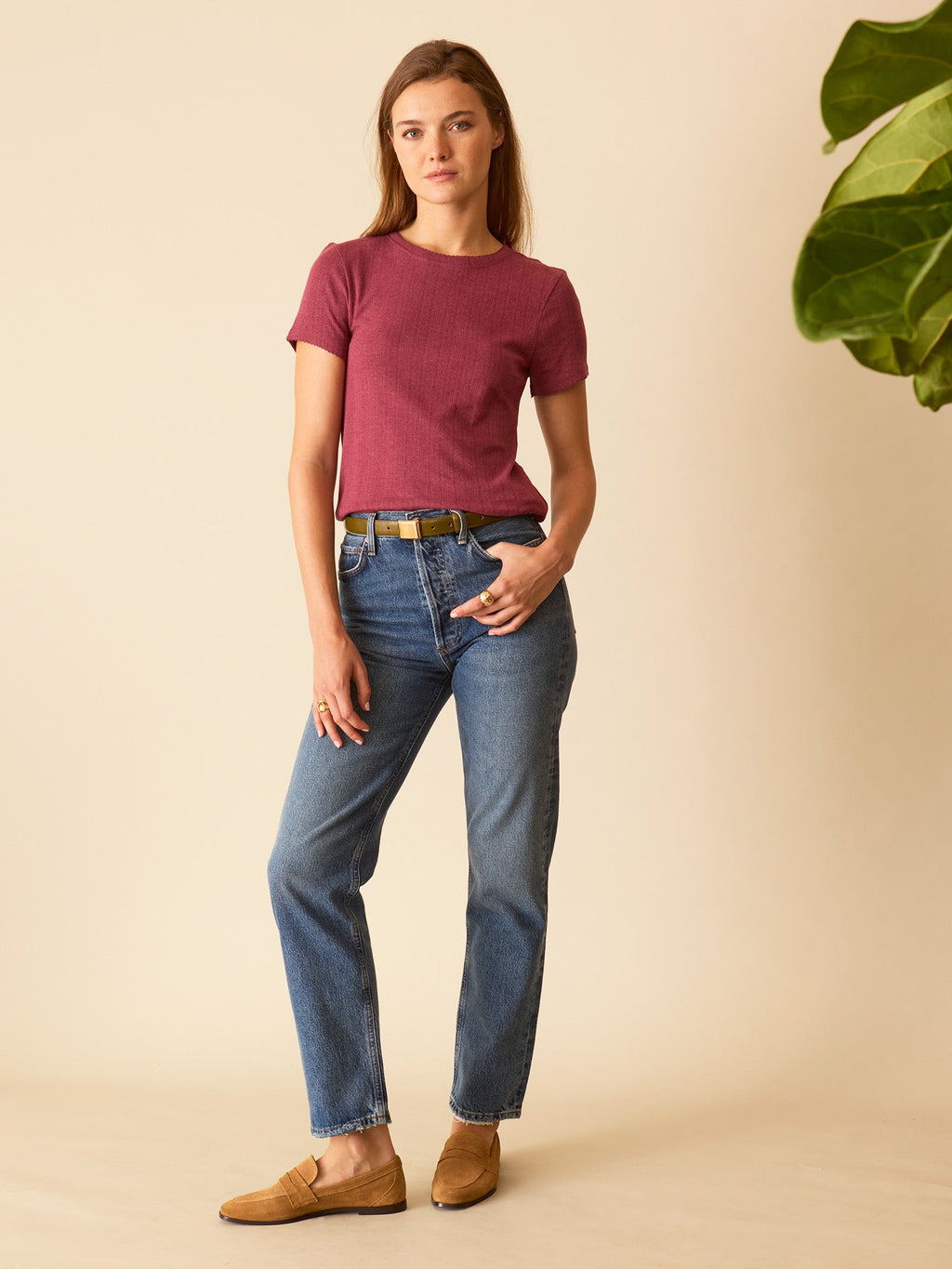 Isa Tee