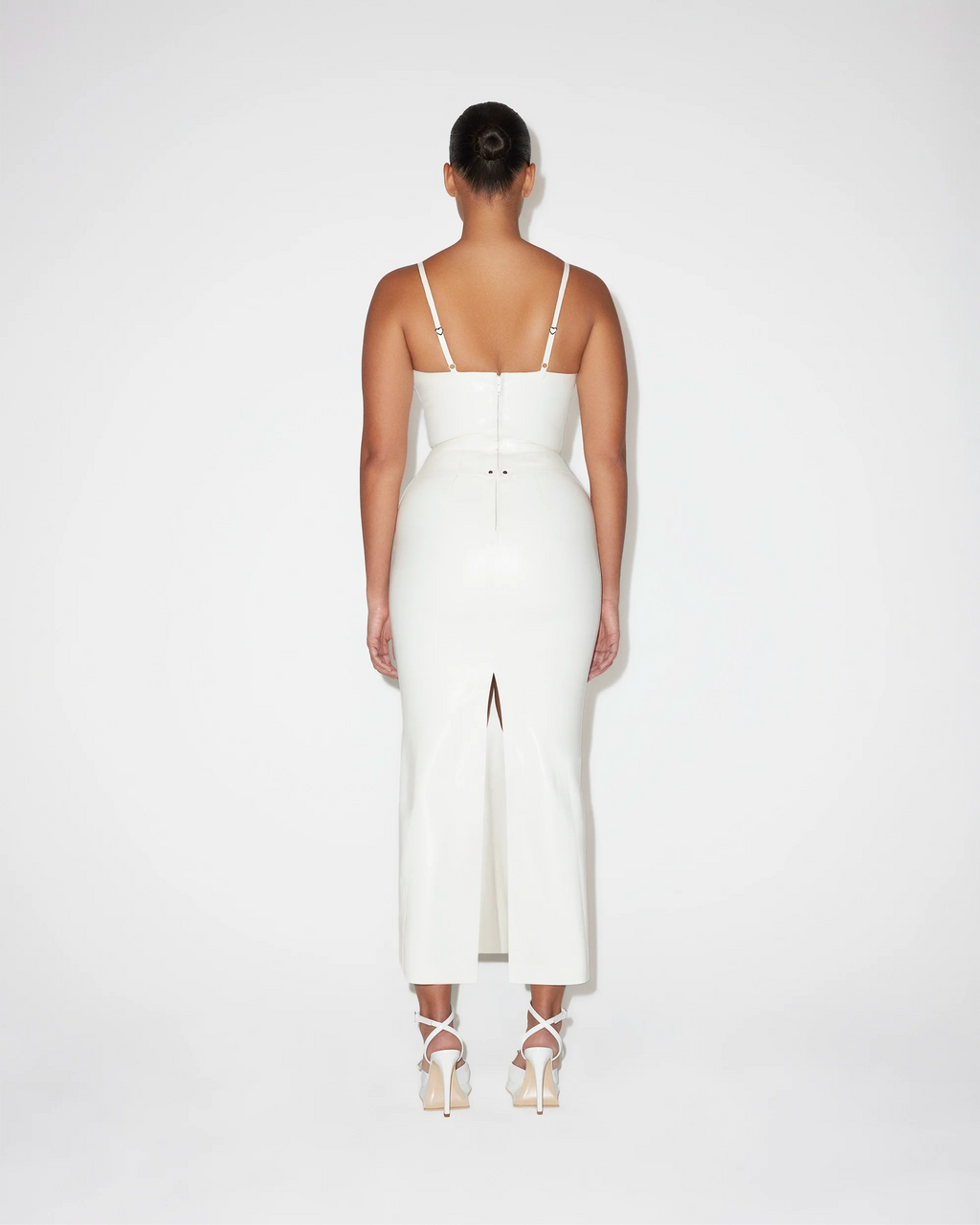 Latex Plunge Tank | Bone