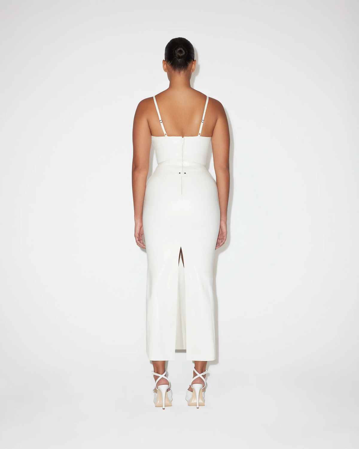 Latex Plunge Tank | Bone