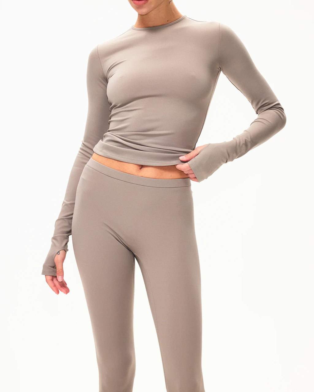 Long Sleeve Thumb Hole Tee | Cement