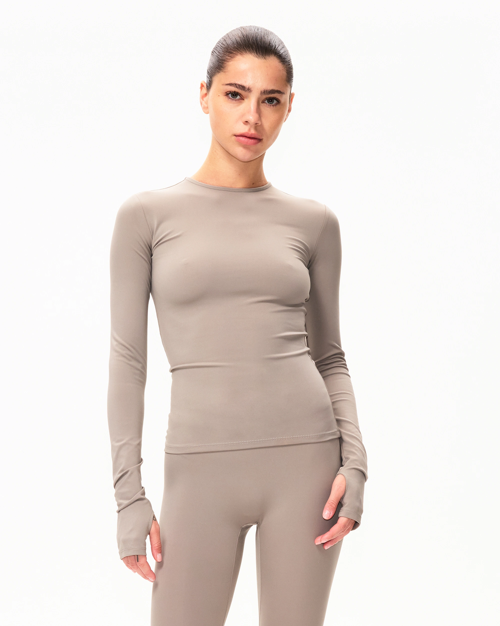 Long Sleeve Thumb Hole Tee | Cement