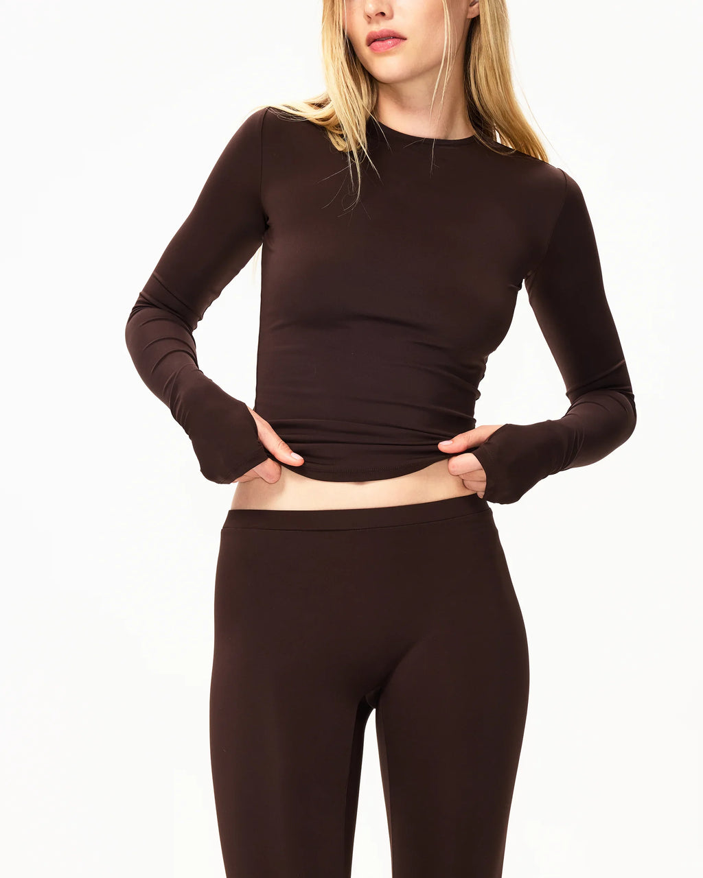 Long Sleeve Thumb Hole Tee | Chocolate