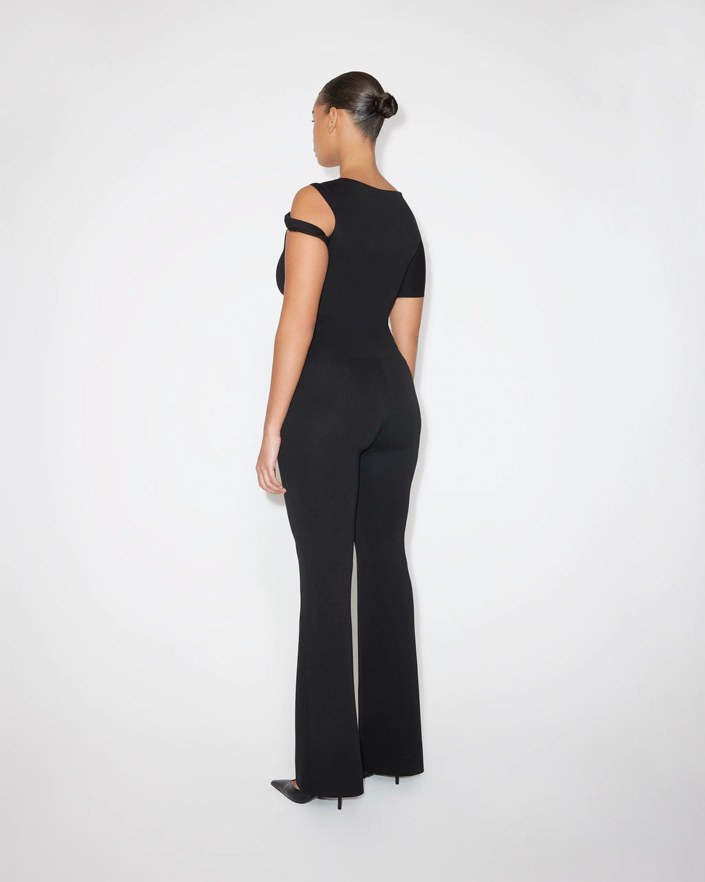 Sueded Stretch Twisted Top | Black